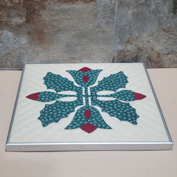 Framed Oak Leaf and Reel Princess Feather Appliqué Pattern Quilt Hanging Wall Ar - Picture 6 of 11